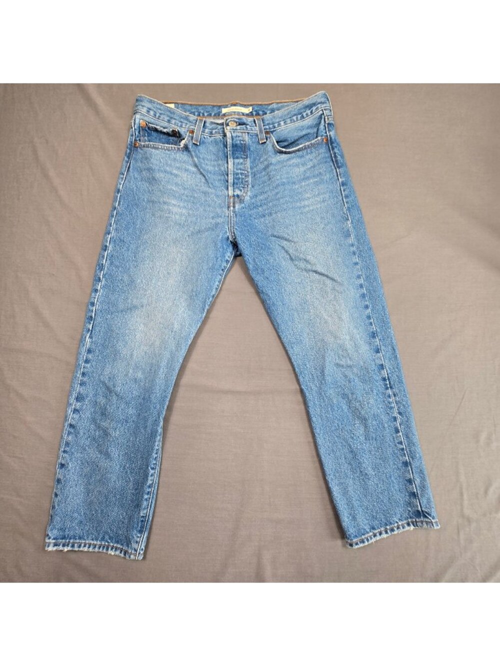 Levis Premium Womens Size 31 Wedgie Straight Jeans Classic Blue Denim High-Rise